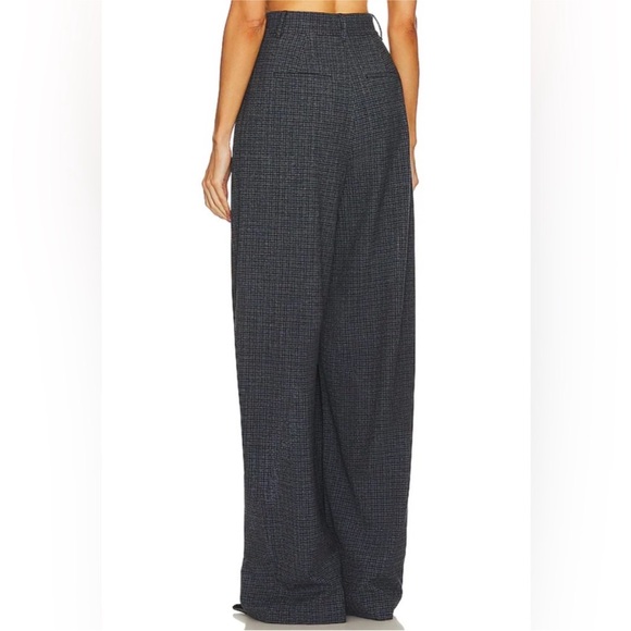 NEW L'Academie The High Waist Pleated Plaid Trouser in dark grey - Picture 6 of 10